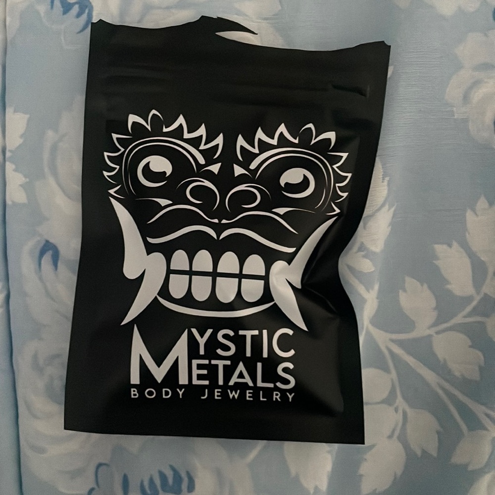 Mystic metals plugs